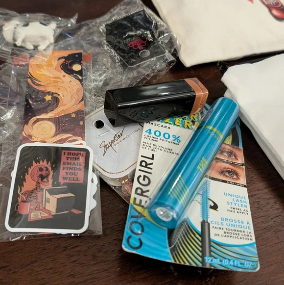 New Dr. Pepper Canvas Pouch Stuffed With Goodies - Picture 2 of 5